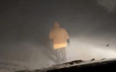 80 year old man walks through blizzard to rescue 3 cars of people
